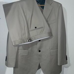 Suitsupply 2 Piece Tan Classic Suit Size 46R Pants 36x30